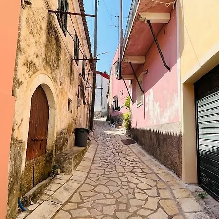 Spiti Tigri - * Liapades